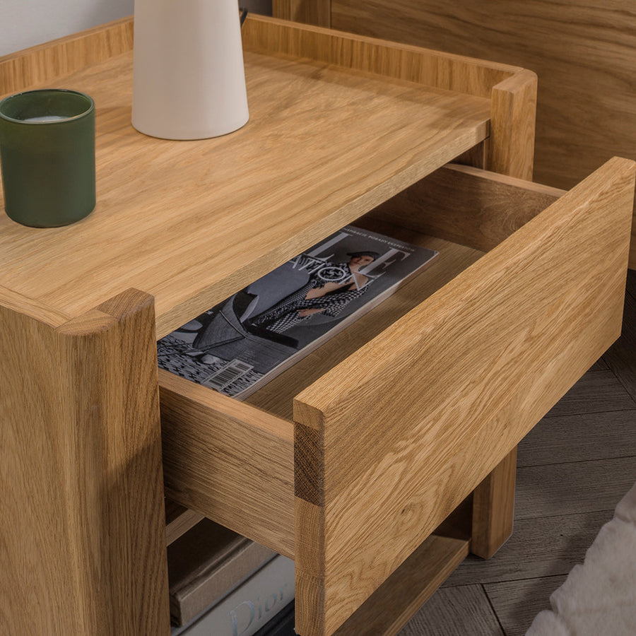 Mesa de cabeceira em carvalho maciço VESKOR LISBOA 79