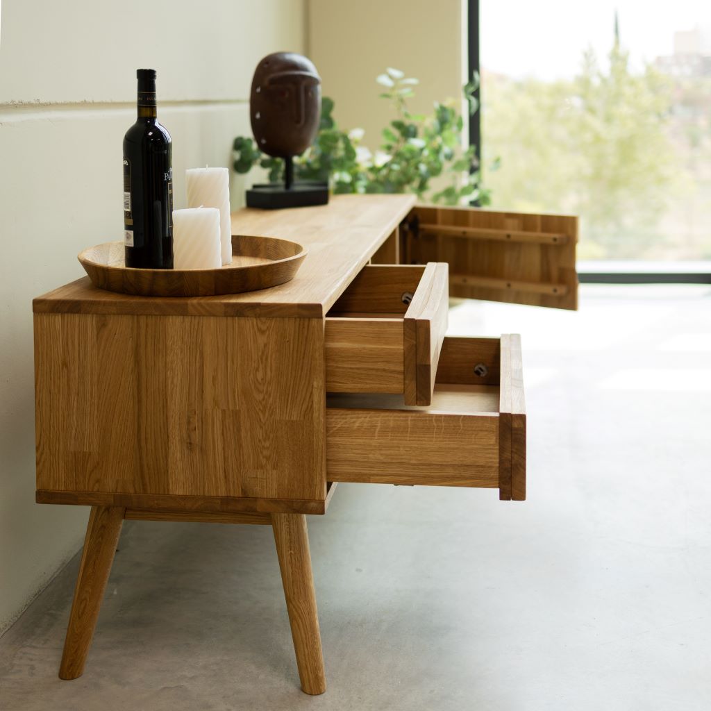 Ecológico e elegante: mobiliário nórdico em madeira maciça de carvalho sustentável