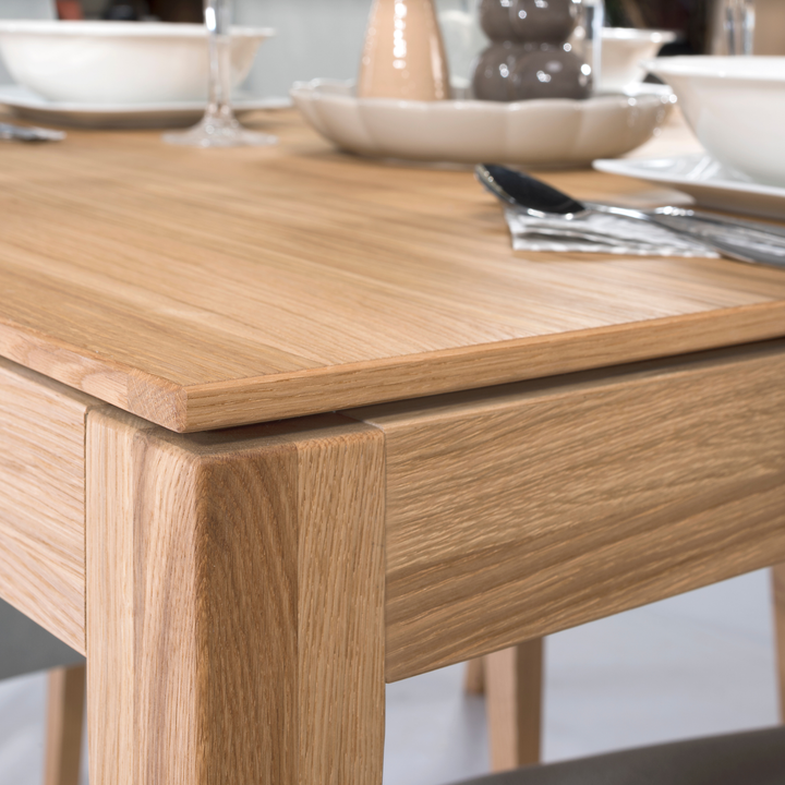 Mesa de jantar extensível JOIN 40 em carvalho mel, 160-240x90×76 cm | VESKOR