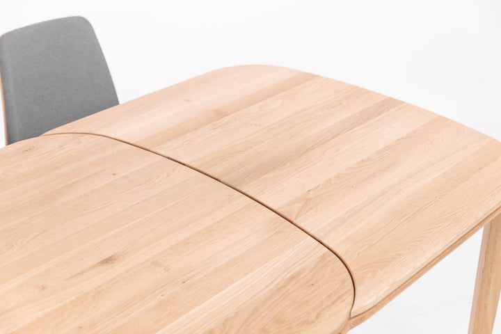 Mesa de jantar extensível em madeira maciça de faia ou carvalho IKONA | KARPIS