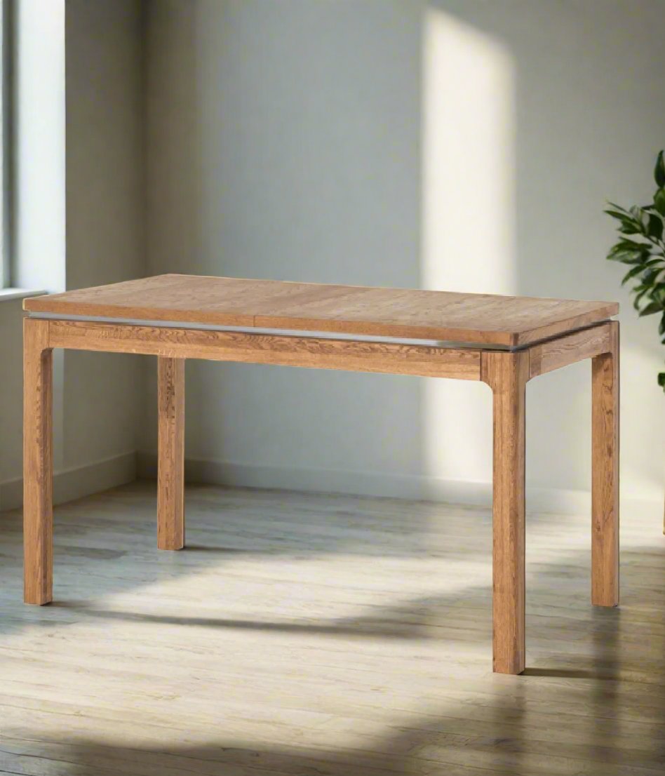 ESKOR_EXTENNSIBLE_DINING_TABLE