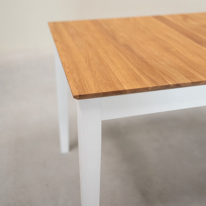 Mesa de jantar extensível em madeira maciça Lausanne | VESKOR