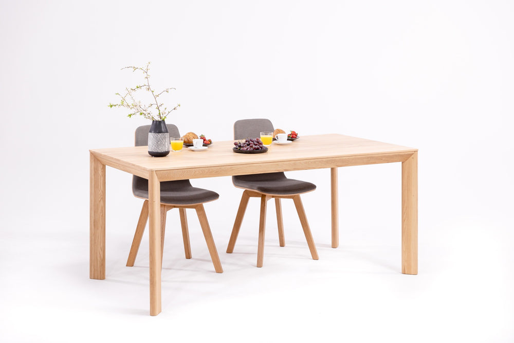 Mesa de jantar fixa de madeira maciça DITA | KARPIS