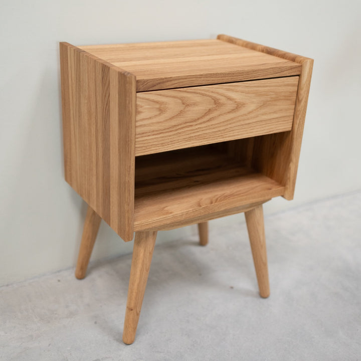 Mesa de cabeceira de madeira maciça de carvalho VESKOR MALMO