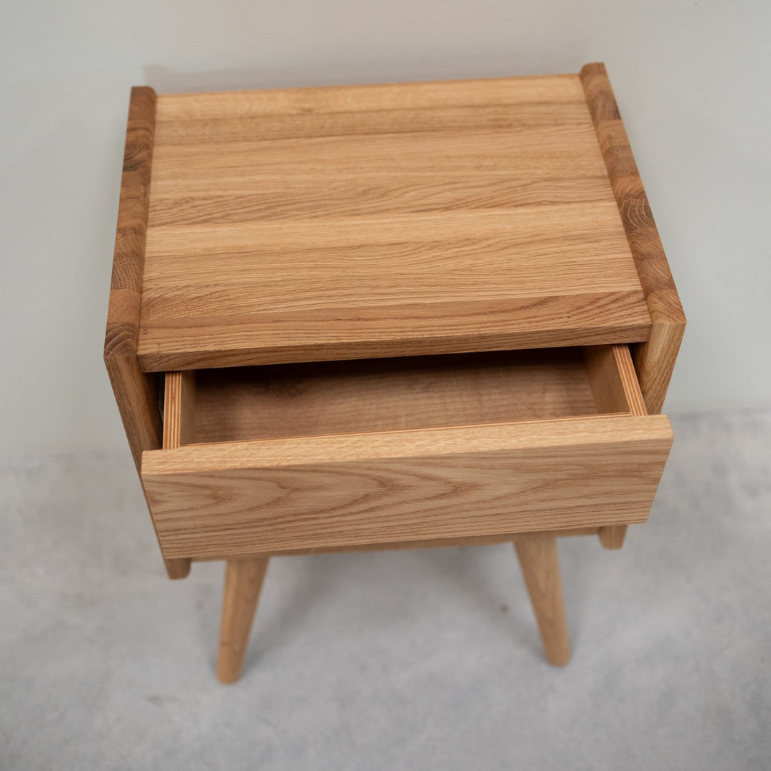 Mesa de cabeceira de madeira maciça de carvalho VESKOR MALMO