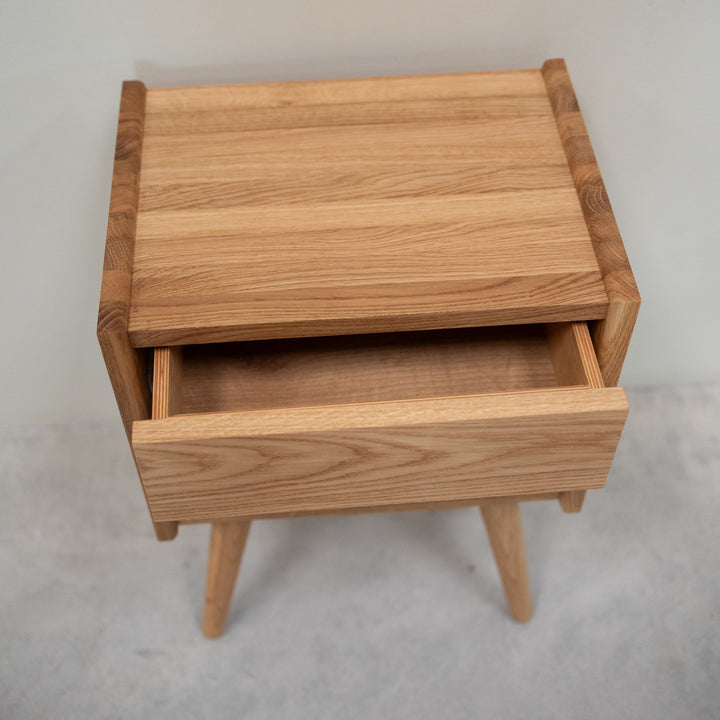Mesa de cabeceira de madeira maciça de carvalho VESKOR MALMO