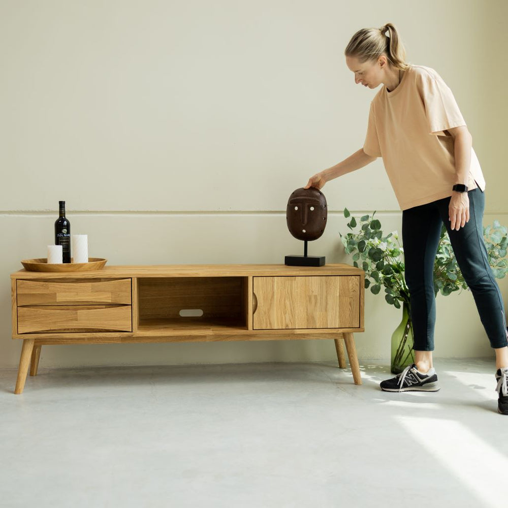 Suporte para TV VESKOR Malmo madeira maciça de carvalho Mobiliário nórdico moderno