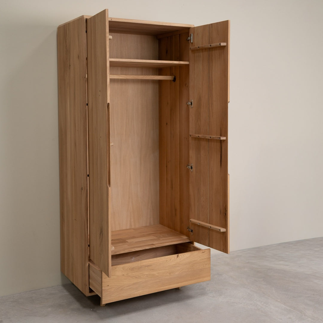 Armario de 2 puertas de madera maciza Sweden | VESKOR