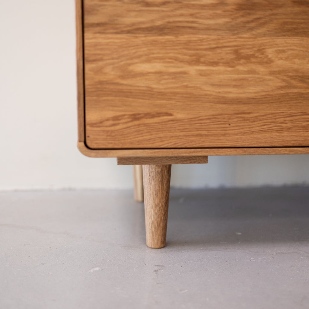 VESKOR Amandi cómoda 4 em madeira de carvalho maciço mobiliário nórdico moderno