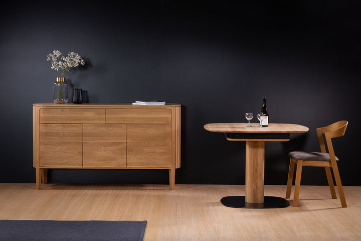 Mesa de jantar extensível em madeira maciça LUNA | KARPIS