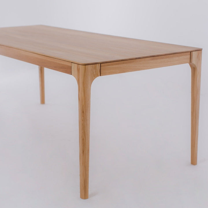 Mesa de jantar em carvalho maciço faia sustentável karpis mobel.store