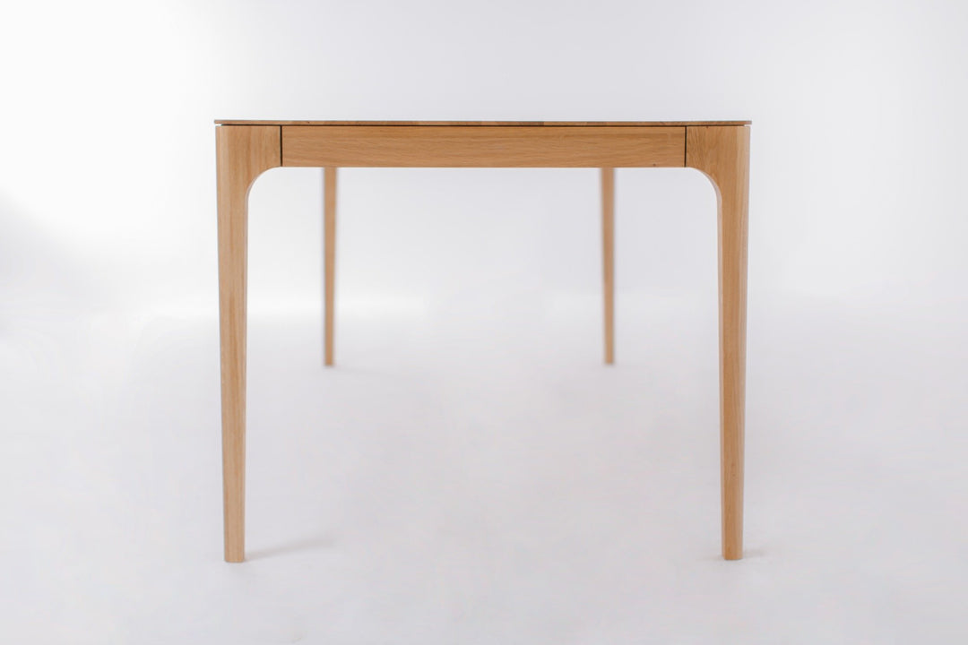 Mesa de jantar extensível em madeira maciça CREATIV | KARPIS