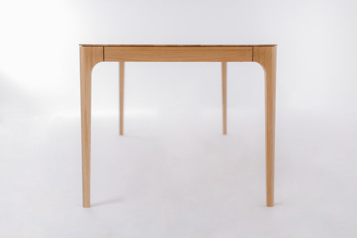 Mesa de jantar extensível em madeira maciça CREATIV | KARPIS