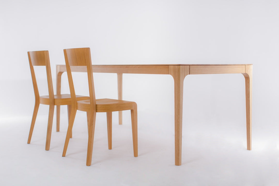 Mesa de jantar extensível em madeira maciça CREATIV | KARPIS