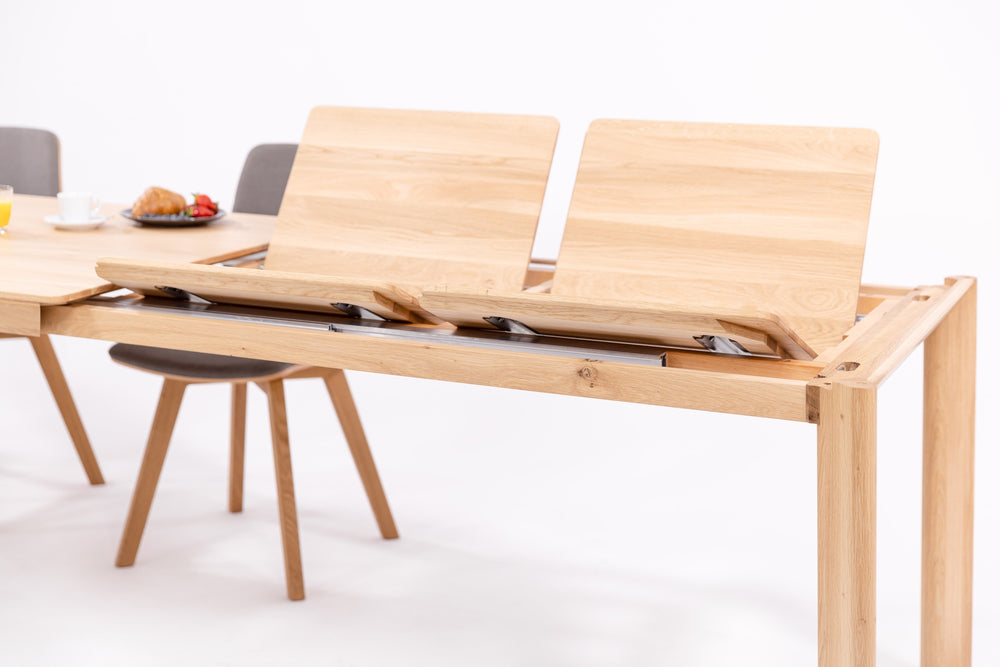 Mesa de jantar extensível de madeira maciça DITA | KARPIS