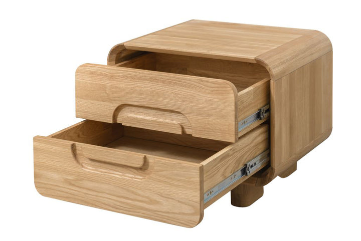 Mesa de cabeceira VESKOR Deo em madeira de carvalho maciço Mobiliário nórdico moderno